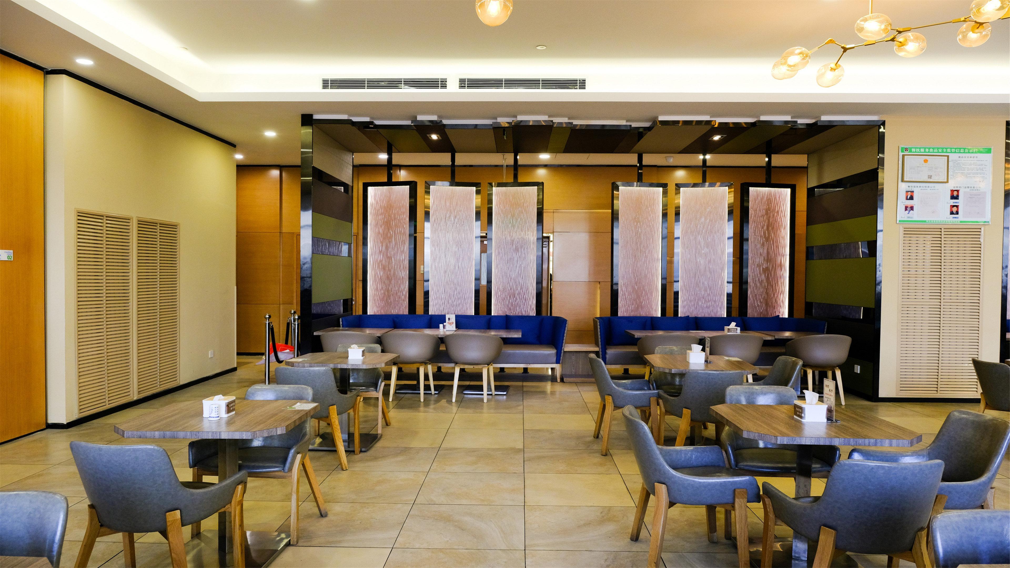 Holiday Inn Express Zhangjiakou Park View, An Ihg Hotel Экстерьер фото