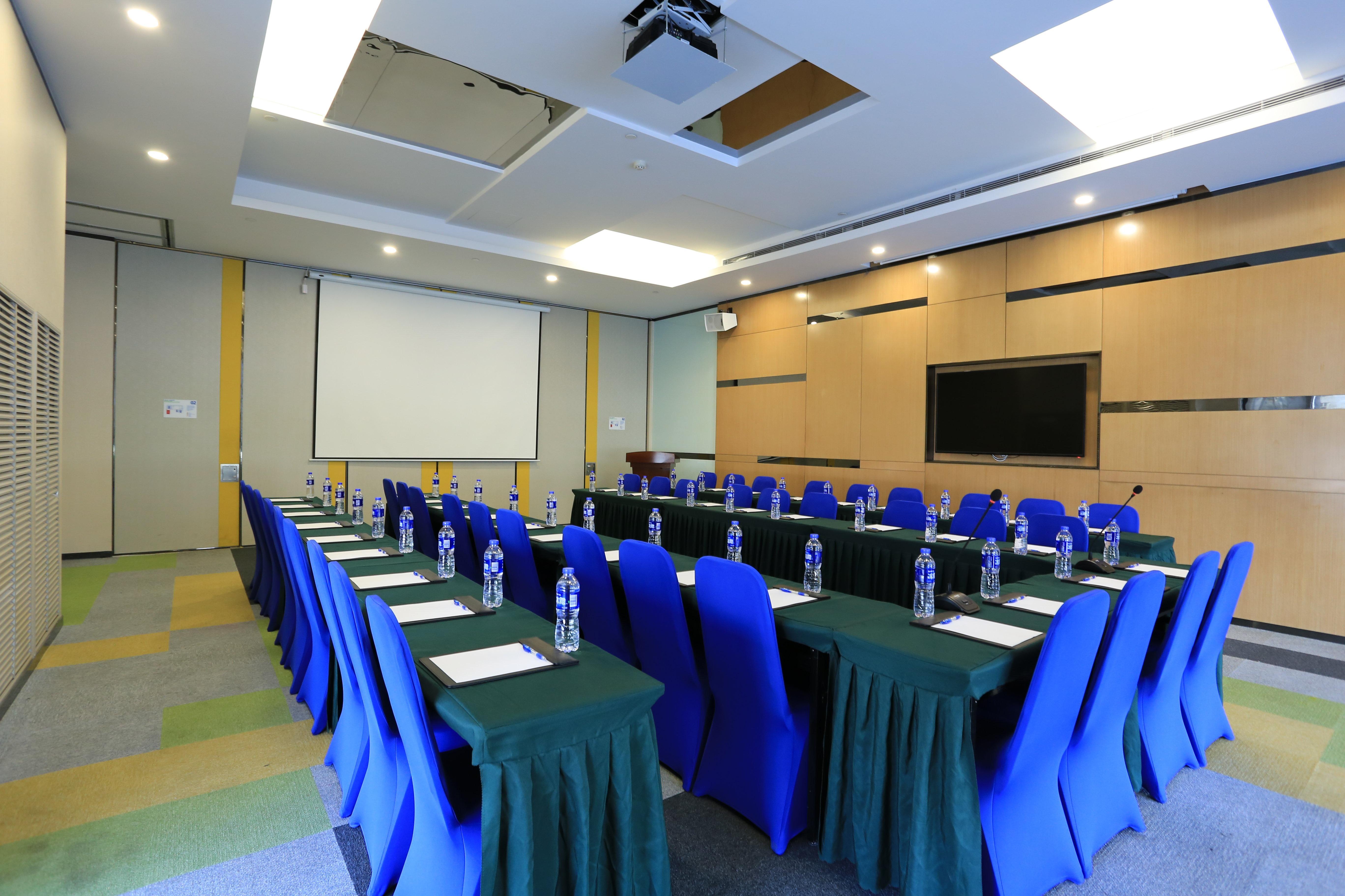 Holiday Inn Express Zhangjiakou Park View, An Ihg Hotel Экстерьер фото