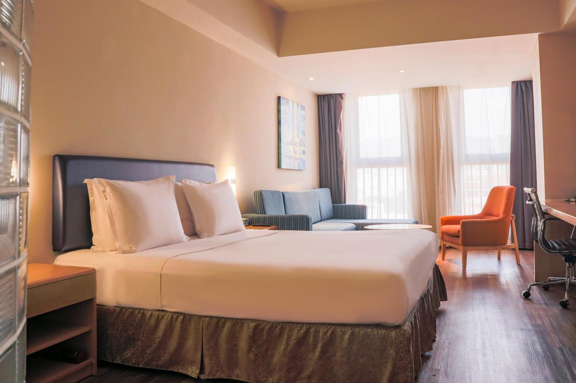 Holiday Inn Express Zhangjiakou Park View, An Ihg Hotel Экстерьер фото
