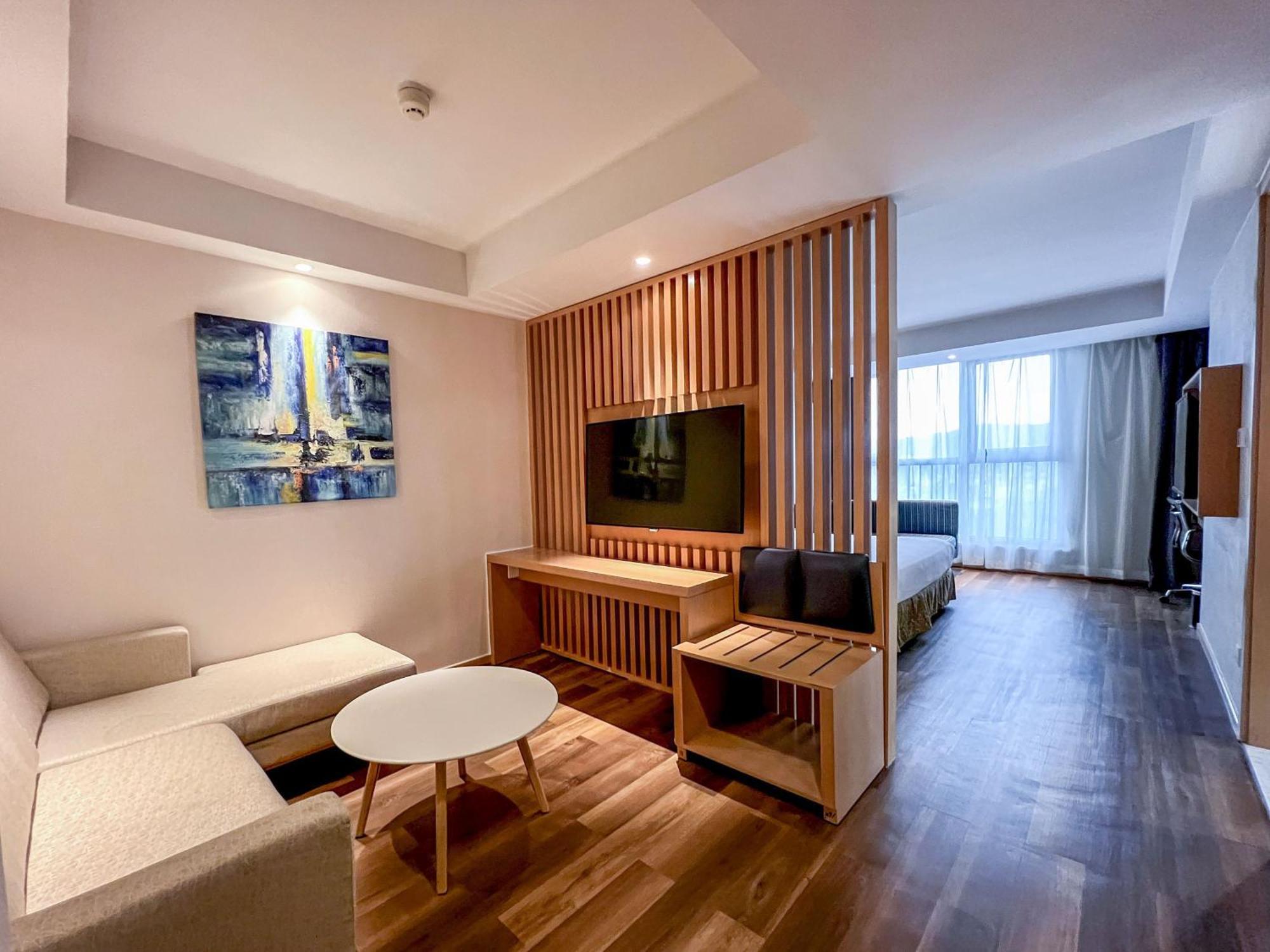 Holiday Inn Express Zhangjiakou Park View, An Ihg Hotel Экстерьер фото