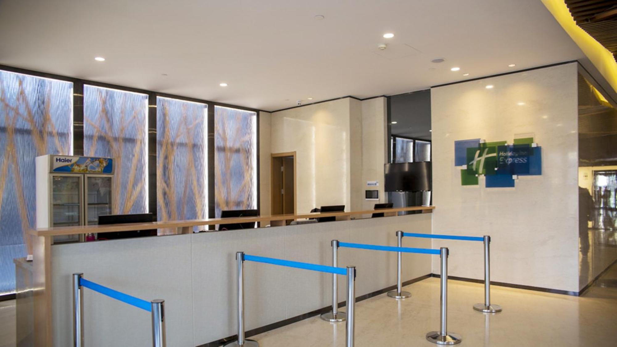 Holiday Inn Express Zhangjiakou Park View, An Ihg Hotel Экстерьер фото